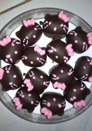Foto resep Coklat Karakter Hello Kitty