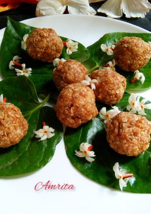 A picture of Oats coconut peanut bites.