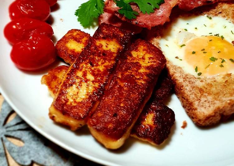 Simple Way to Prepare Homemade Halloumi egg in a hole breakfast