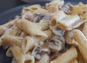 Une photo de Gratin de Pennes aux champignons (Recette Monsieur Cuisine)