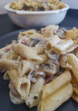 Une photo de Gratin de Pennes aux champignons (Recette Monsieur Cuisine)