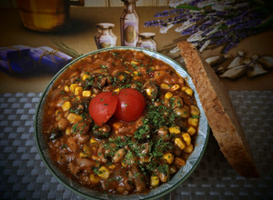 Mexikói chilis bab 🫘🌽🫒🧅🧂🌶🍛🥖🍻 recept fotója