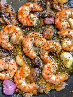 Foto resep Garlic Butter Prawn & Mushroom