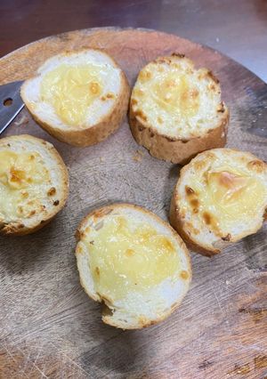 Hình của món Bánh mì nướng phô mai bằng nồi chiên không dầu.