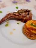 Spalla di coniglio confit e millefoglie di patate arrosto