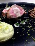 Filetto di vitello con crema di gorgonzola e purè di cavolo romano