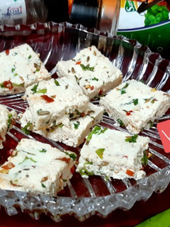होममेड मसाला पनीर(Homemade masala paneer recipe in Hindi) रेसिपी मुख्य फोटो