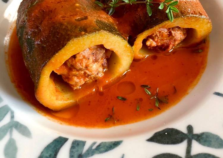 Zucchine ripiene di salsiccia