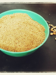இட்லி பொடி receip in tamil செய்முறை முக்கிய புகைப்படம்