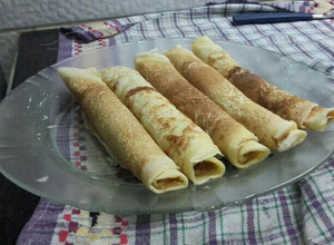 Una foto de Panqueques con dulce de leche