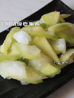 夏日聖品:酸甜清涼芒果青 的食譜成品照片