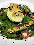 Aguacate con queso viejo tostado y espinacas