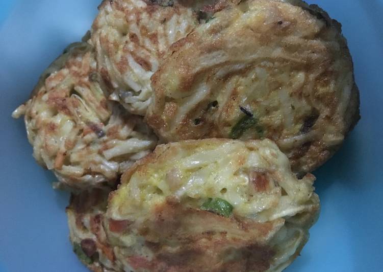 Cara Gampang Membuat Martabak Mie (MaMi) 😆 Anti Gagal