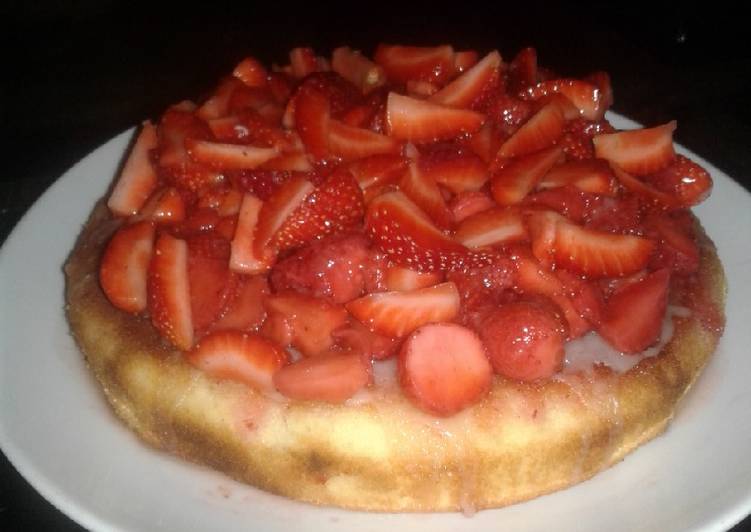 Strawberry Glaze Cake