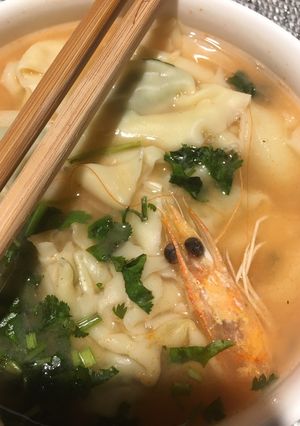 A picture of Seafood hunton soup - Weekend food.