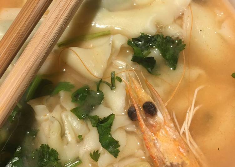 Seafood hunton soup - Weekend food