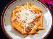 Gambar penne bolognese