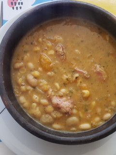 Una foto de Porotos granados con chorizos 🇨🇱🇩🇴🇨🇱🇩🇴🇨🇱🇩🇴