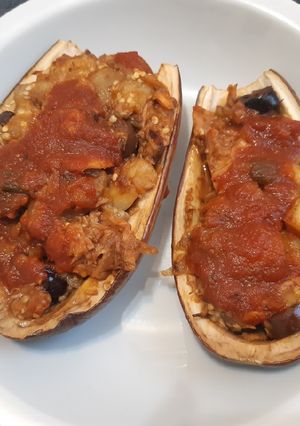 Una foto de Berenjenas rellenas a la mediterránea
