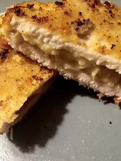 Una foto de Libritos de lomo rellenos de bechamel de boletus