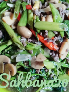 Foto resep Cah Kangkung Daging Jamur