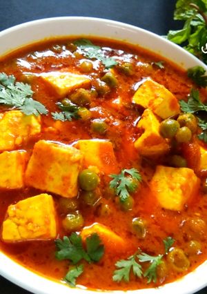 रेस्टोरेंट स्टाइल मटर पनीर मसाला (restaurant style matar paneer रेसिपी मुख्य फोटो