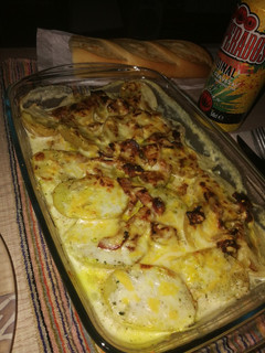 Una foto de Patatas gratinadas con bechamel y bacon