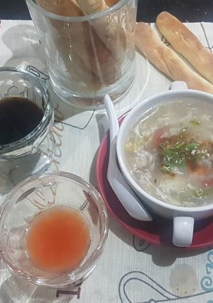 A picture of Hot and sour soup.