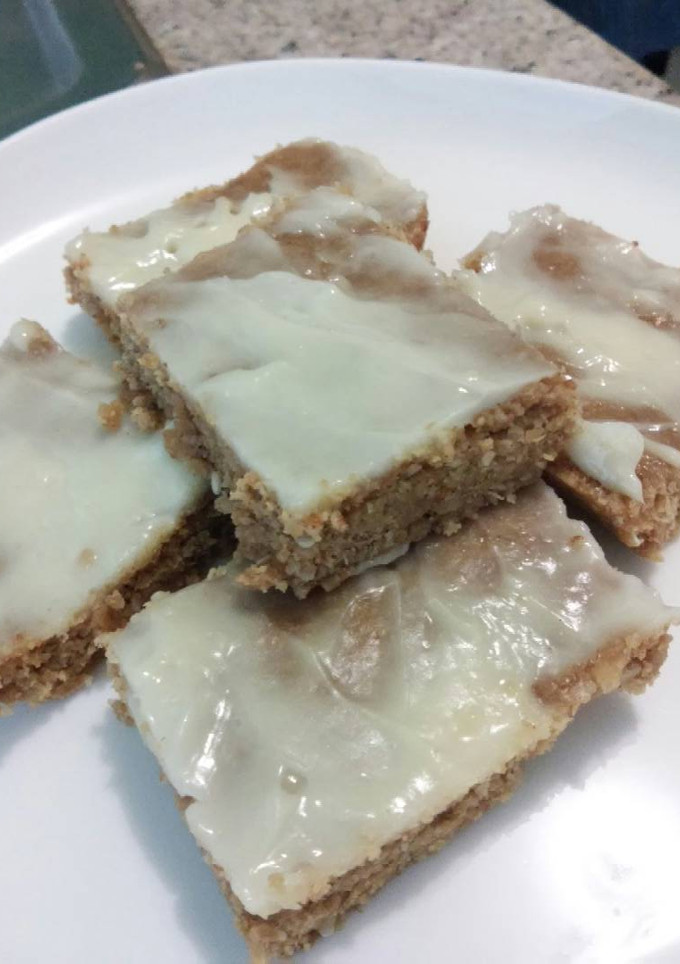 Una foto de Cuadraditos dulces de avena