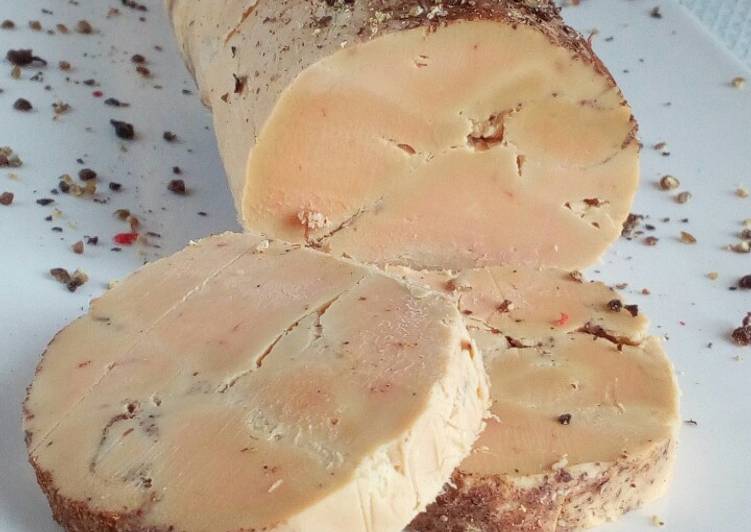 Recette: Le foie gras confit aux épices de Jean-Baptiste Thiveaud