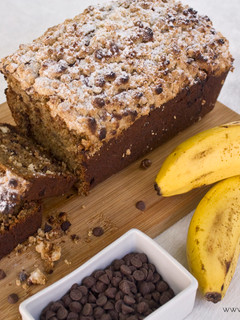Una foto de Pan de Banana con Migas y Chispas de Chocolate