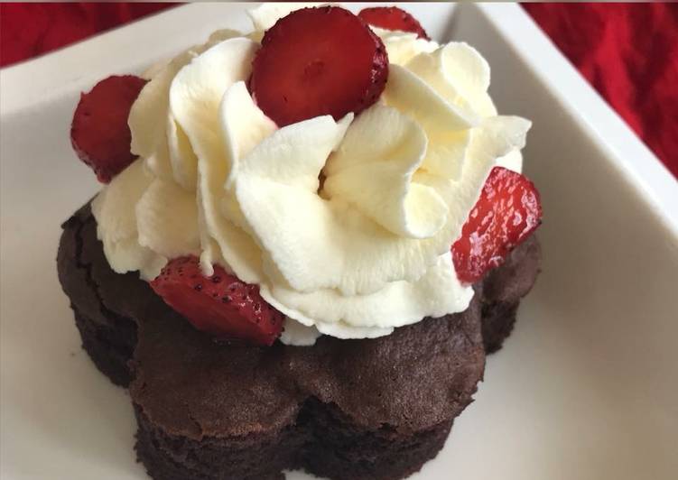 Recipe of Quick Whosayna’s Brownie topped with Strawberry Swirl