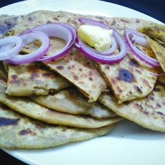 A picture of Gahat dal ka paratha (kulthi ka paratha).