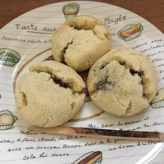 A picture of Kimi-Shigure :bean jam cake.