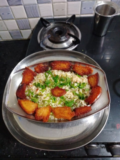 * கலர்ஃபுல் வெஜ் பிரியாணி*(வெண் புழுங்கலரிசி)(veg biryani recipe in tamil) செய்முறை முக்கிய புகைப்படம்