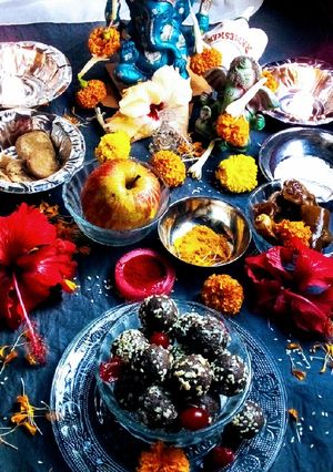 A picture of Chocolate curd ladoo.