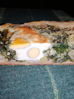 Una foto de Tarta de espinaca, arroz, arvejas y pollo