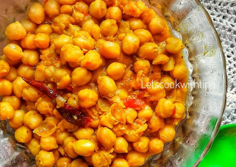 Less Spicy Chana Masala