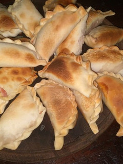 Una foto de Empanadas de jamón y queso