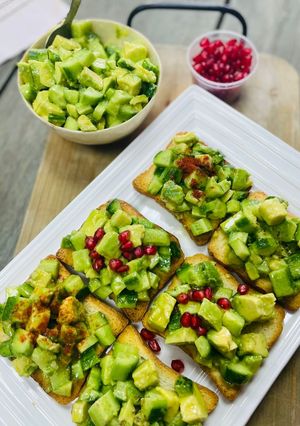 صورة لوصفة مقبلات الأفوكادو والخيار 💚🥑🥒