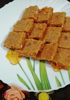 मेवा और गुड़ की बर्फी (Mewa aur gur ki barfi recipe in hindi) रेसिपी मुख्य फोटो