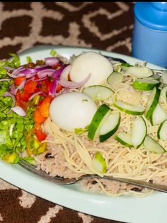 Taliya da salad ainihin hoton girkin