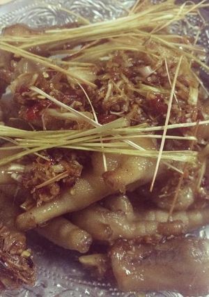 Hình của món Chân Gà Xào Sả Ớt.