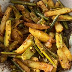 A picture of Parwal Aloo Sabji.