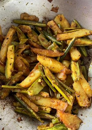 A picture of Parwal Aloo Sabji.