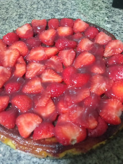 Una foto de Tarta de queso con fresas