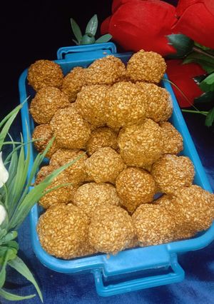 तिल के लडडू (Til ke laddu recipe in Hindi) रेसिपी मुख्य फोटो