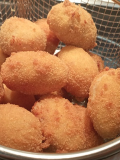 Una foto de Croquetas de pollo y bacon en Monsieur Cuisine