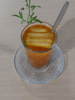 عکسی از دستور شربت زعفران با خاکشیر