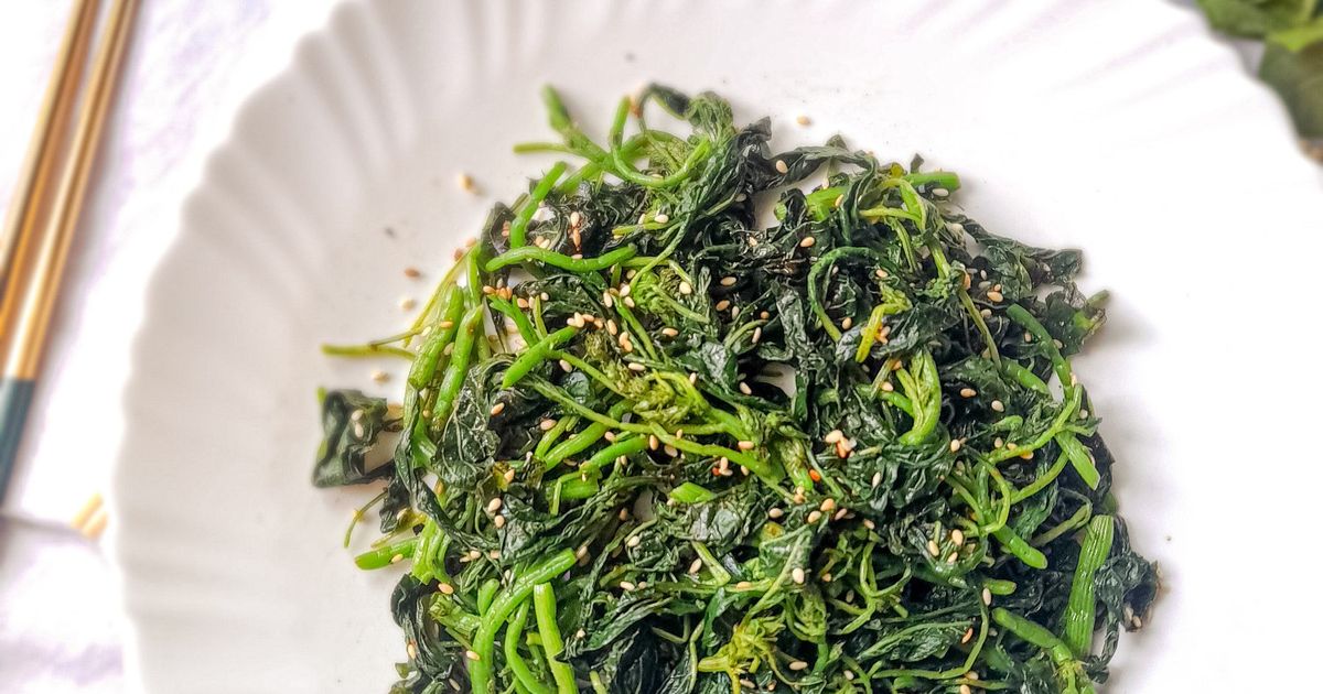 247. Sigeumchi Namul (Spinach Korean Side Dish 5 menit)